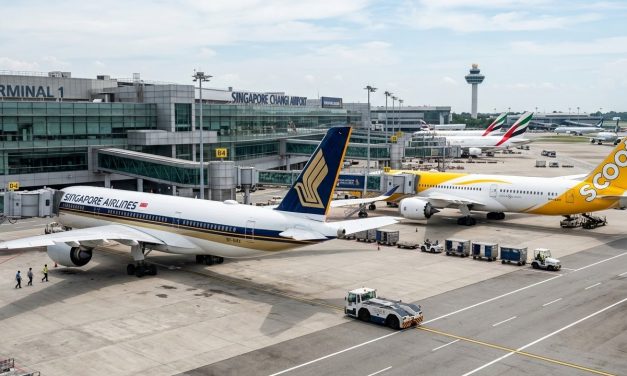 சிங்கப்பூரர்களை பெருமைப்பட வைத்த SIA மற்றும் Scoot.. அள்ளிவந்த பரிசுகள் என்னென்ன தெரியுமா?