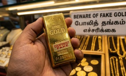 சிங்கை சந்தையில் உலா வரும் போலி தங்கம்.. மக்களே உஷார்.. எச்சரிக்கும் வியாபாரிகள்..!