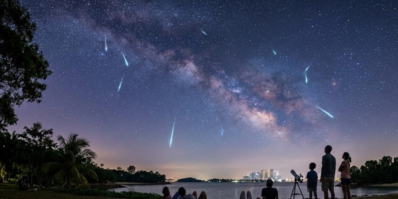 சிங்கப்பூரில் கொட்டப் போகிறது விண்கல் மழை… வெறும் கண்களால் பார்க்கலாம்.. எப்போது தெரியுமா?